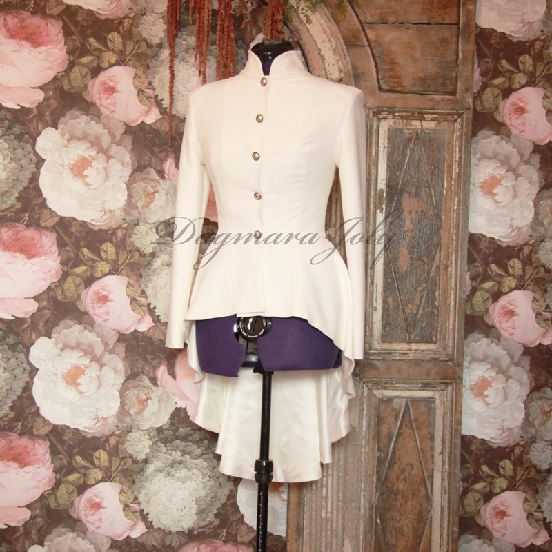 Asymmetrical ivory blazer with pleated peplum, collar officier, long sleeves, golden boutons, made in France