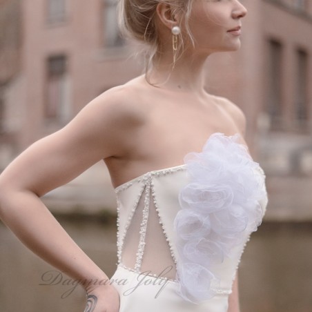 Mermaid strapless wedding dress with train, made to measure