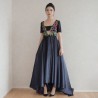 Robe noire longue asymétrique