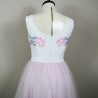 Vue de dos de la robe en tulle et lin sur mannequin