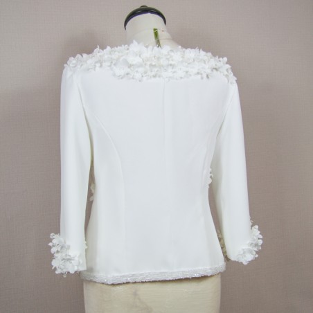Veste de mariée blanche courte à manches 3/4 , fabrication francaise sur mesure