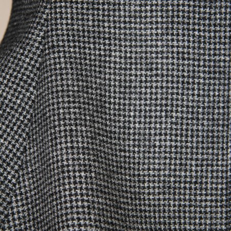 Veste cintrée courte à simple boutonnage avec col châle, à manches longues foncées, fabrication francaise