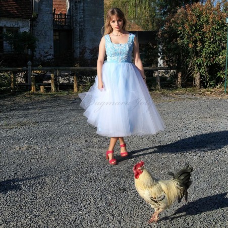 Modèle unique de robe blanche bohème chic