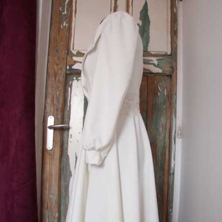 Side view of short wedding dress made to measure in France