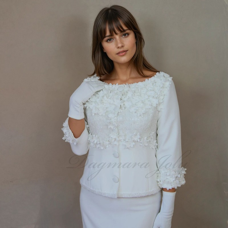 Short white bridal jacket with 3/4 sleeves and boat neckline, made to measure Short white bridal jacket with 3/4 sleeves and boat neckline, made to measure