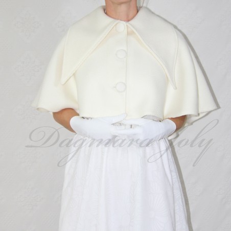 Front view on bridal capelet made of ivory wool