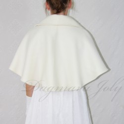 Cape de mariée courte, simple et minimaliste