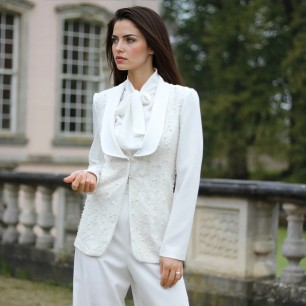 Tailleur de mariée blanc col châle femme à pantalon ample, fabrication francaise