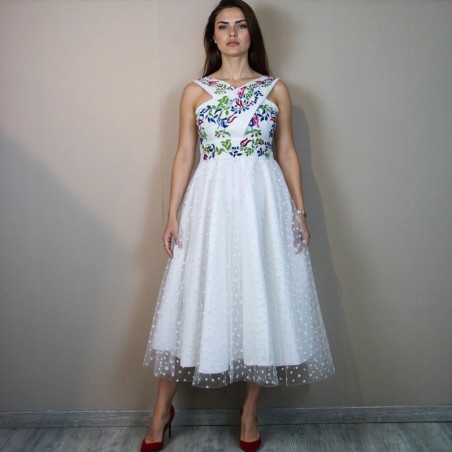 White midi tulle hand embroidered wedding dress