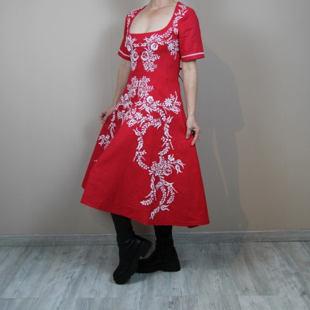 Robe en Lin Brodée Main - Pièce Unique - Décolleté Profond & Dos Nu - Fabriquée en France