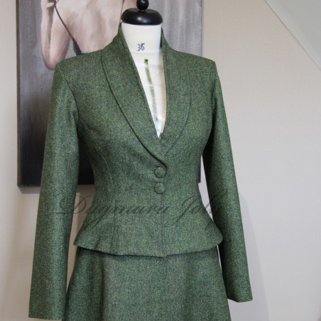 Custom forest green tweed women’s blazer with shawl collar and fitted flared silhouette
