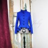 Veste féminine moderne bleu royal au design architectural