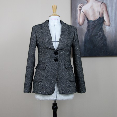 Timeless tailored blazer for sophisticated looks presented on mannequin