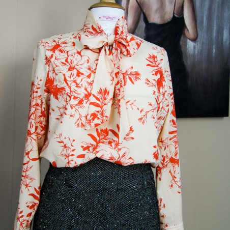 Elegant cotton poplin blouse with neck bow and floral design, made to order