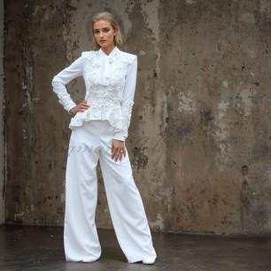 Tailleur blanc de mariée avec pantalon palazzo