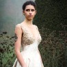 Robe de Mariée ligne A avec décolleté en V et traîne cathédrale - Sans Manches, Fente Avant