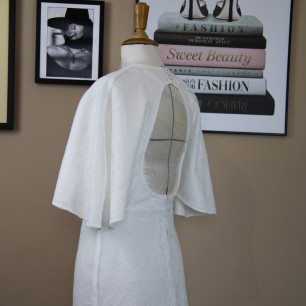 Robe de mariée sur mesure en dentelle élégante
