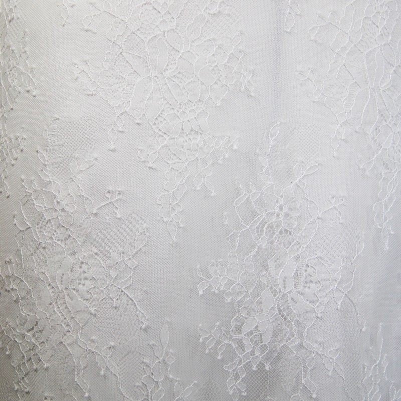 Robe de Mariée en Dentelle de Chantilly - Dos Nu et Manches Cape Papillon
