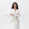 Tenue de mariée sophistiquée blanche avec blazer structuré à basque et jupe longue
