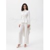 Tailleur pantalon de mariée sur mannequin