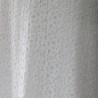 Zoom sur la dentelle sur la robe de mariée trainée