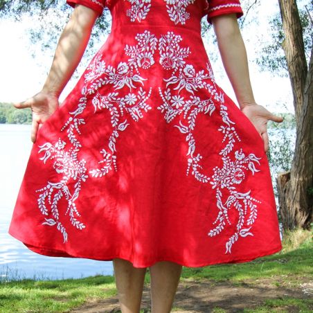 Linen short sleeves open back hand embroidered swing red dress