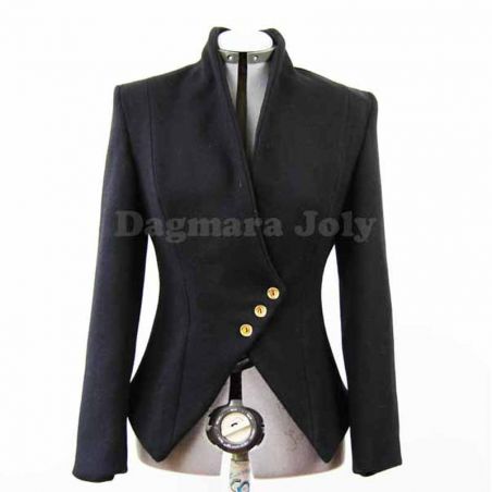 Tailor-made jacket with asymmetrical closure, stylish for office or layered outerwear.