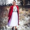 Robe en tulle blanc mi longue sans manches , dos ouvert, brodée à la main