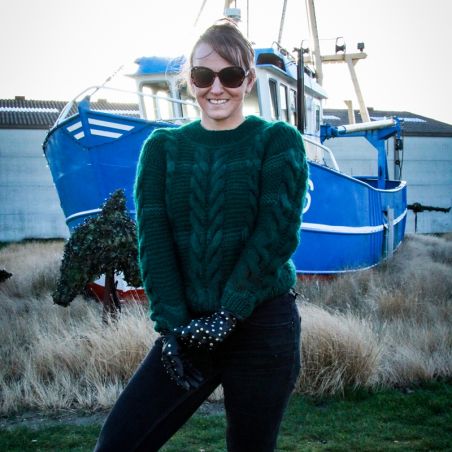 Pull vert canard court tricoté à la main femme