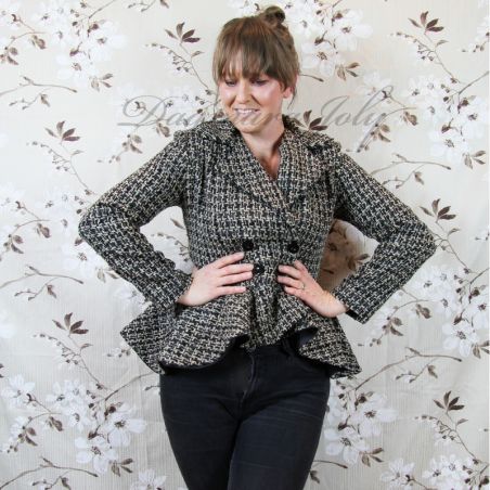 Asymmetrical tweed woman jacket à carreaux black and brown