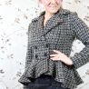 Asymmetrical tweed woman jacket à carreaux black and brown