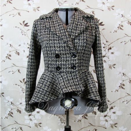 Asymmetrical tweed woman jacket à carreaux black and brown