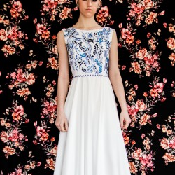 Robe en lin mariage longue sans manches brodée à la main, fabrication francaise