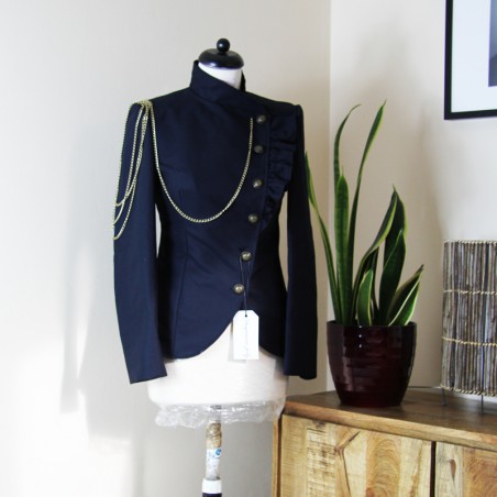 Veste courte bleue marine asymétrique, à boutonnage croisée, faite sur mesure