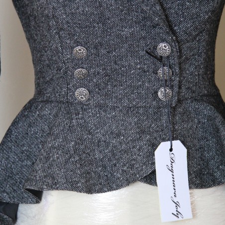 Tailleur croisé gris jupe crayon avec veste à basque double boutonnage
