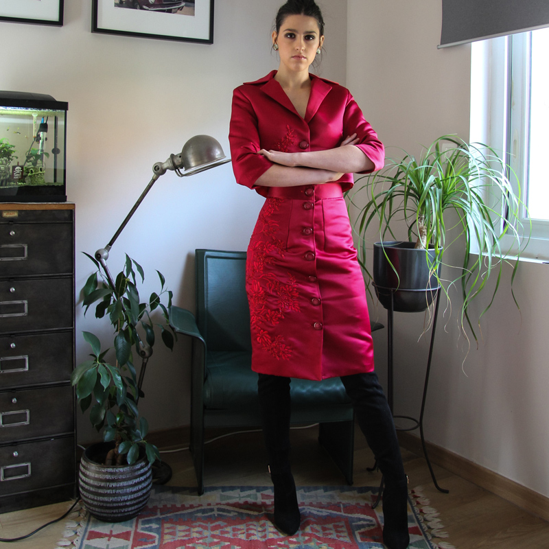 red satin short jacket skirt suit